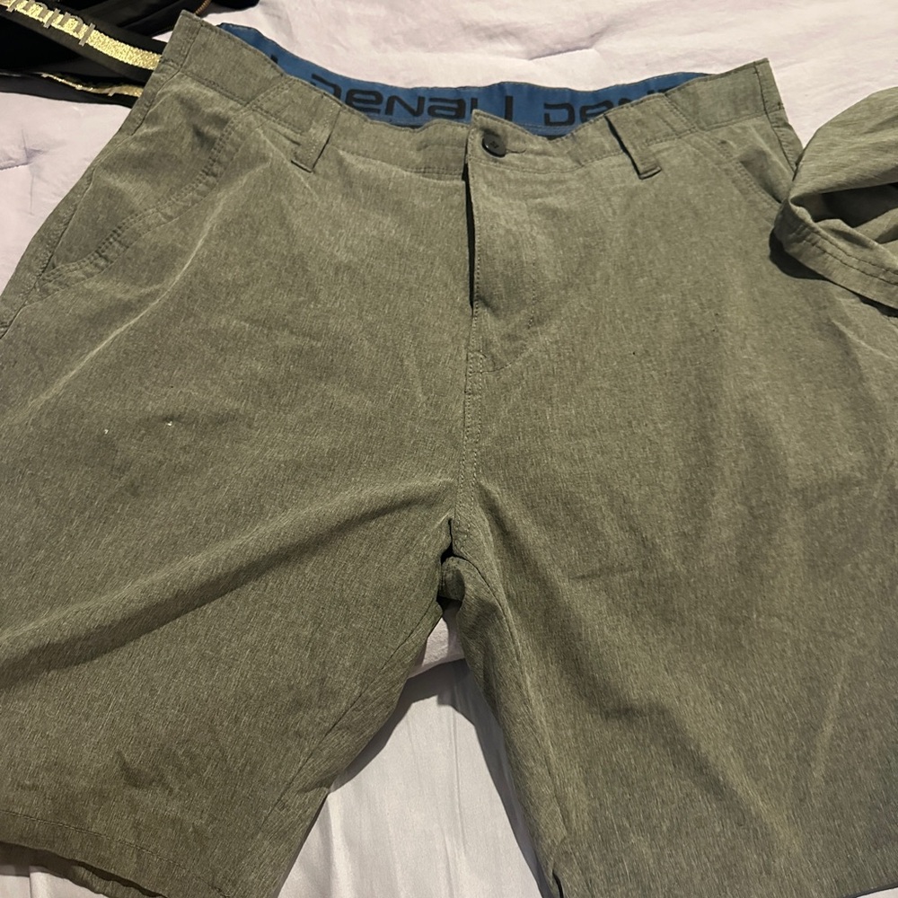 Denali Men's Flat Front Shorts